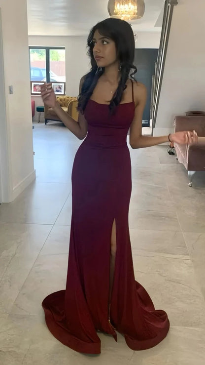 Robe de soirée longue à bretelles spaghetti, style sirène, rouge bordeaux, ornée de sequins et fendue, référence AB675