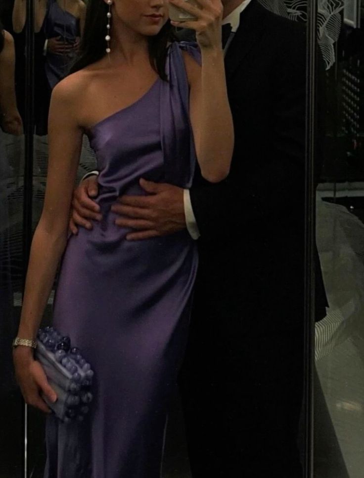Lila Satin-Abendkleid im Meerjungfrauenstil mit einem Schulterträger, lang, AB1550