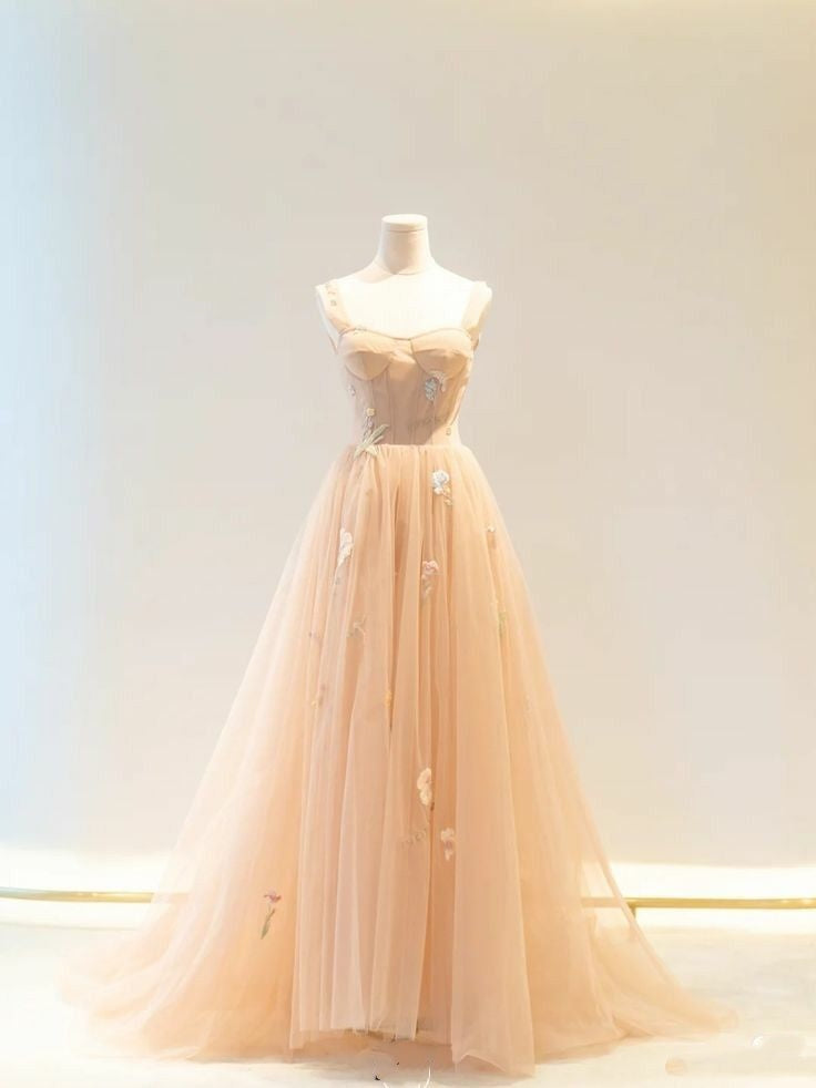 Niedliches Ballkleid mit Spaghettiträgern aus champagnerfarbenem Tüll – Inspiration für Teenager, festliche Kleider, Party-Outfits, Ballkleider AB087