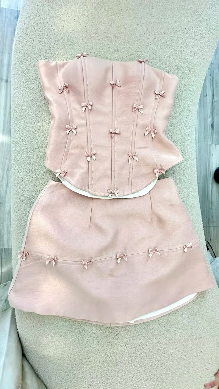Elegante 2-teilige trägerlose semi-formelle Satin-Kleider in Blassrosa für den 12. Abschlussball, kurze Inspo-Heimkehrkleider RB4528
