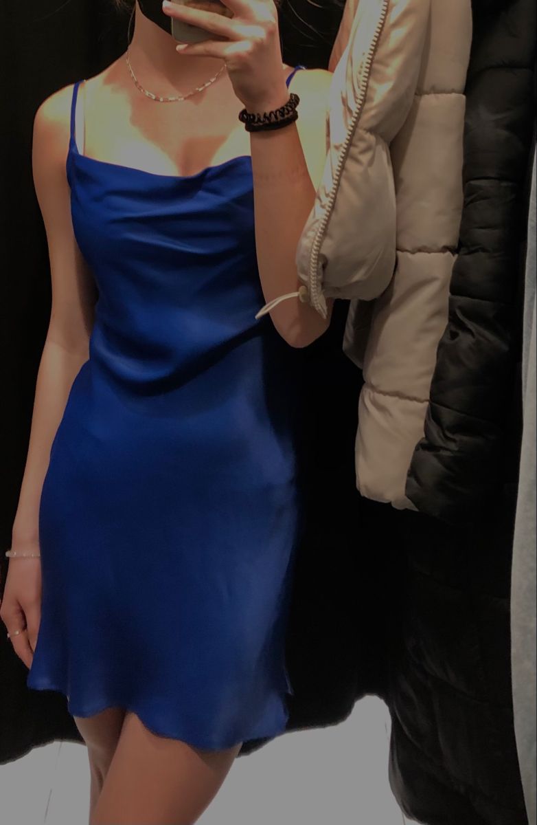 Belles robes de bal de fin d'année courtes mini esthétiques bleu roi à fines bretelles et ligne A RB4377