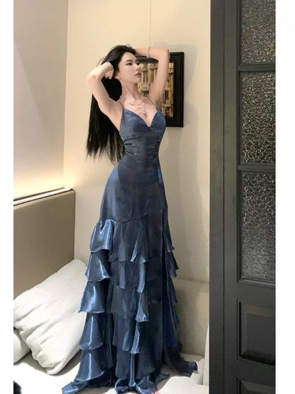 Robe de bal longue sirène chic à bretelles spaghetti et fente bleu marine N700