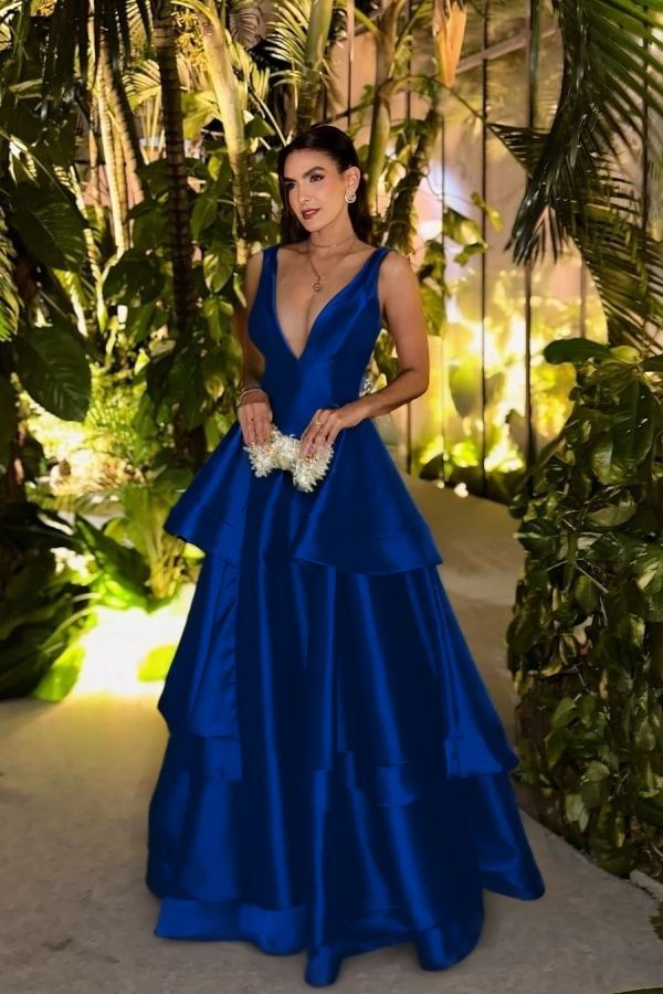 Robe de bal longue sans manches à bretelles, décolleté en V profond et plis, style trapèze, idéale pour un anniversaire (AB2313)