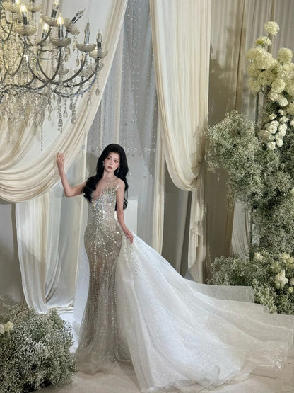 Robe de mariée sirène luxueuse à col rond et cape ornée de sequins, modèle AB2471