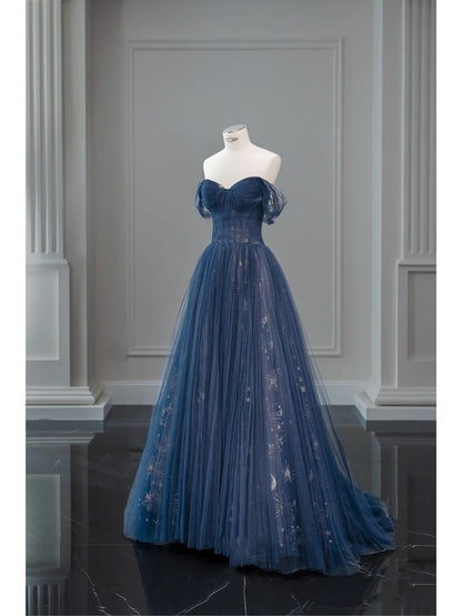 A-Linien-Abendkleid aus Tüll und Spitze in Dunkelblau mit Carmen-Ausschnitt AB693