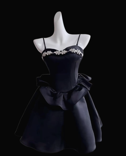 Cute Ball Gown Spaghetti Strap Black Satin Mini University Ideas Homecoming Dress Inspo Short Birthday Dresses Senior Graduation Outfits RB7171