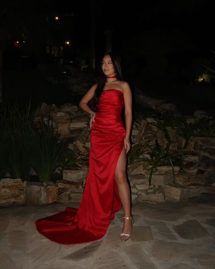 Gorgeous Mermaid Strapless Red Satin Slit Prom Dresses Sleeveless Long Formal Party Gown AB338