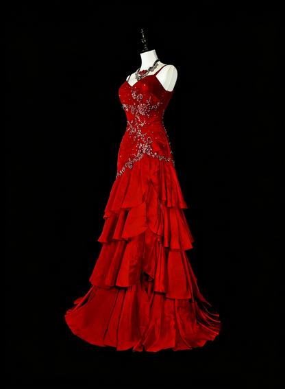 Robe de bal longue rouge vintage sirène à fines bretelles et ornée de dentelle et de perles, N1828