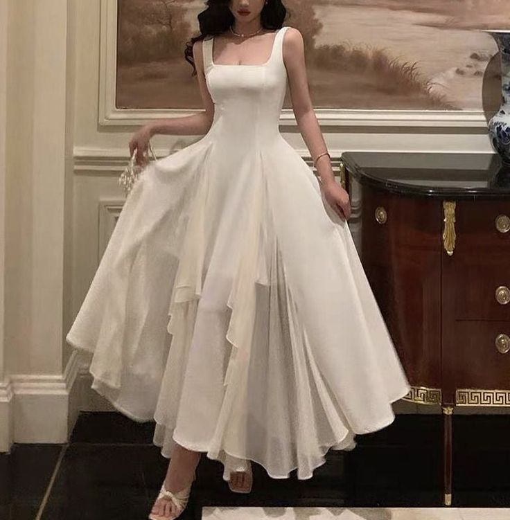 Wunderschönes, ärmelloses, weißes A-Linien-Kleid mit eckigem Ausschnitt, perfekt für Date-Nights, Abschlussball oder Geburtstage (AB1915)