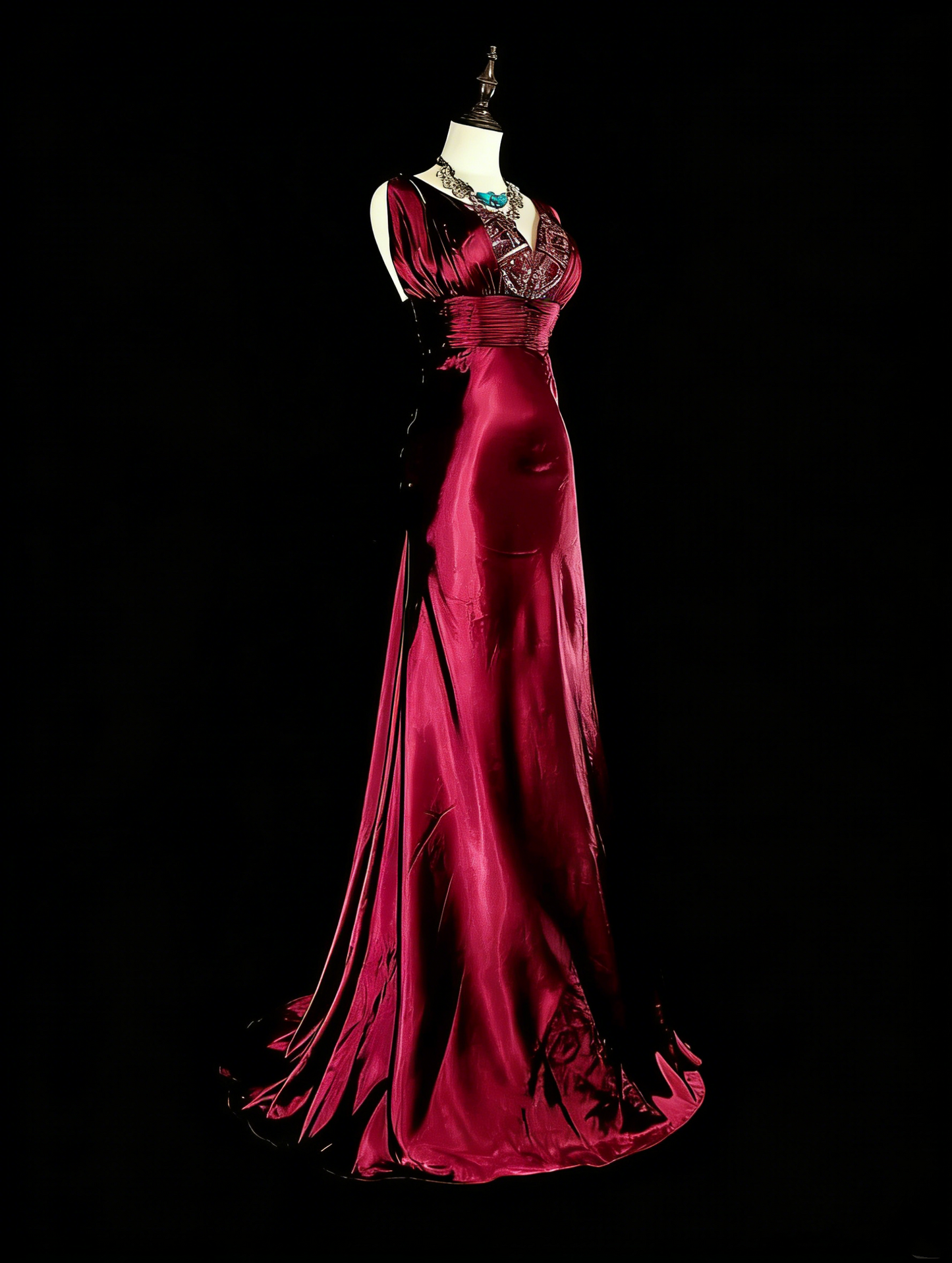 Robe de bal longue vintage sirène col V en satin bordeaux foncé ornée de perles, N1829