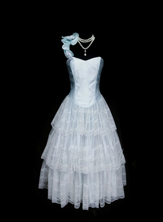 Robe de bal unique asymétrique en tulle bleu ciel clair, inspirée des robes de bal des années 2000, N1441