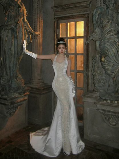 Robe de mariée blanche sirène sexy à col halter ornée de perles, robe de mariée de conte de fées N068