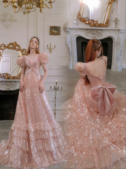 Robe de bal longue rétro en velours rose poudré à sequins, coupe trapèze, décolleté cœur. Idéale pour un 18e anniversaire. Robe de bal R1870