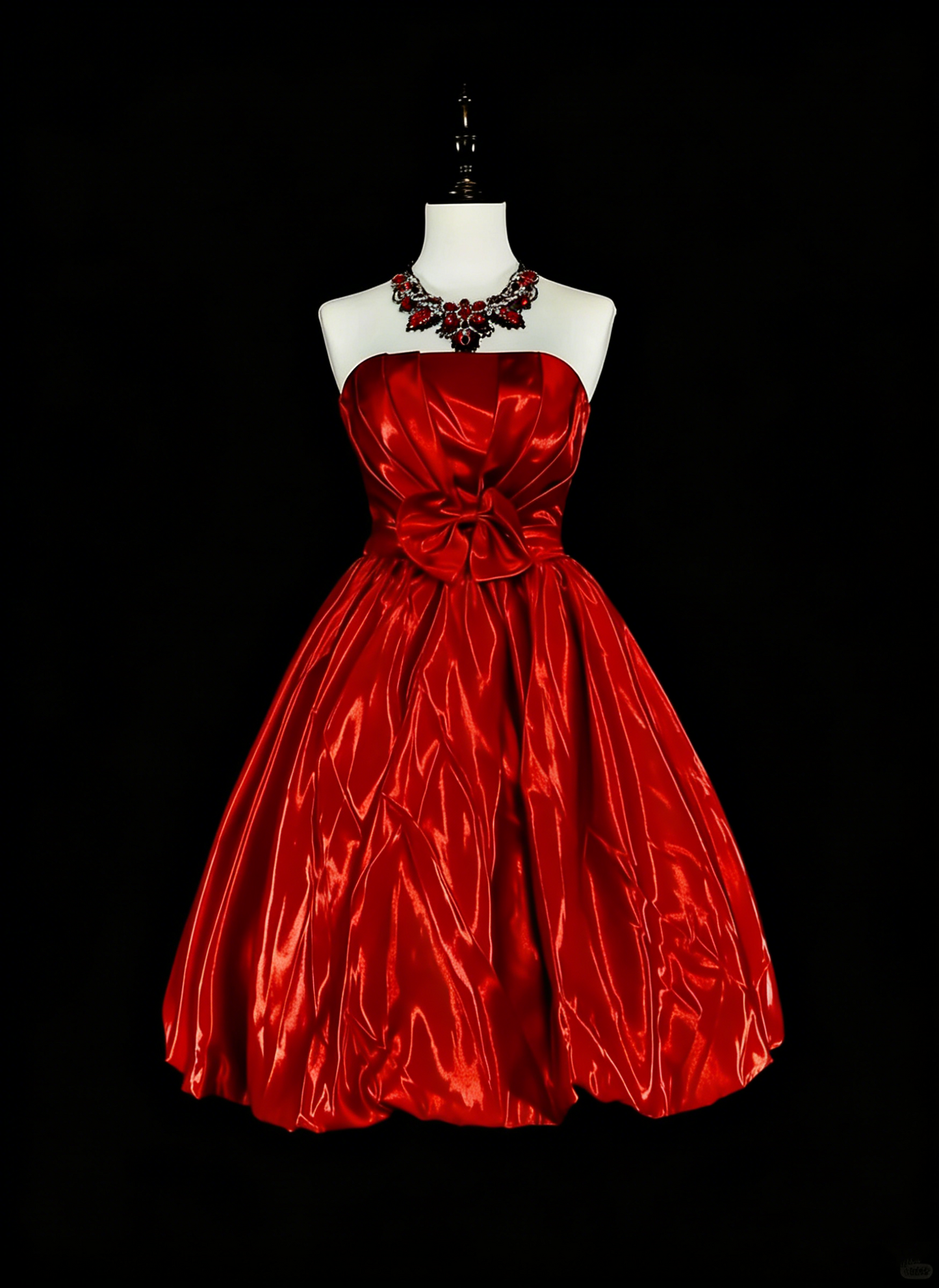Robe de bal unique sans bretelles en satin rouge, inspiration années 2000, robes de bal courtes, inspiration robes de soirée N1749