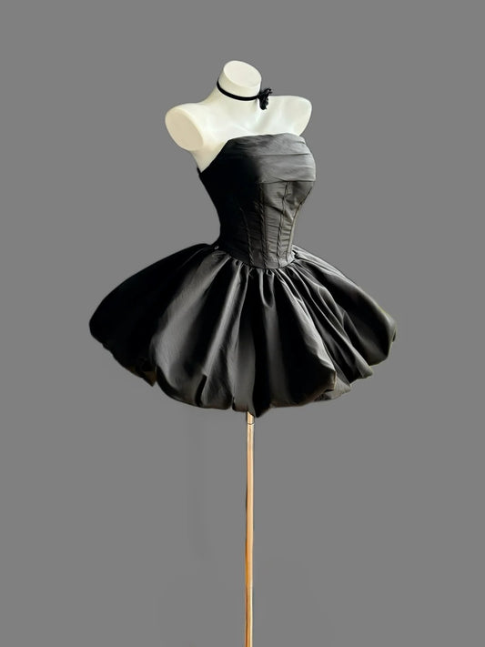 Cute Ball Gown Strapless Little Black Dress Short Mini High School Ideas Homecoming Dresses Inspo Birthday Dresses Senior Graduation Outfits RB7220