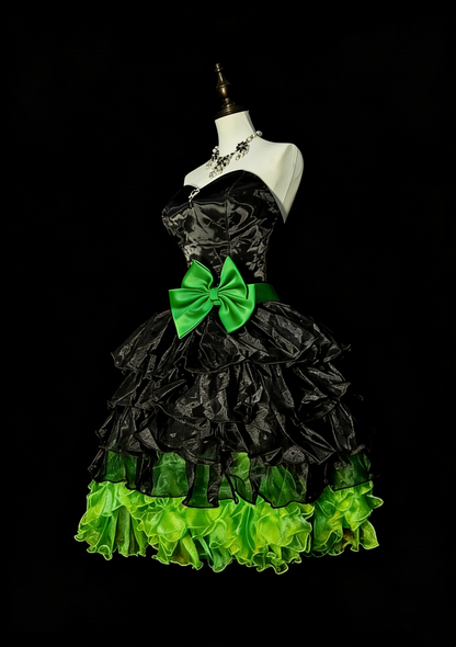 Robe de bal unique bustier cœur en tulle noir et vert, inspiration années 2000, robes de bal courtes, inspiration robe de soirée N1365