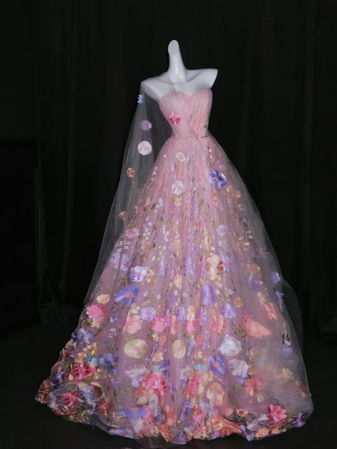 Robe de bal rose sans bretelles, sans manches, en tulle fleuri, longue, idéale pour une quinceañera, un anniversaire de 15 ou 16 ans (N1085)