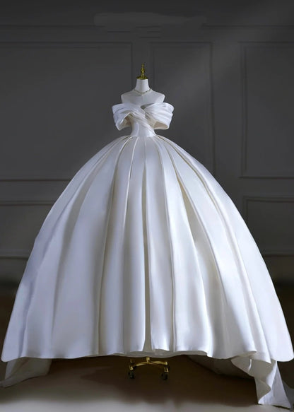 Timeless Wedding Dresses Ball Gown Off The Shoulder Satin Pleated Brides Dress Court Train Fitted Long Bridal Gowns AB2524