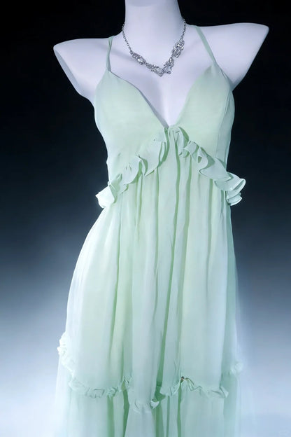 Elegante Ballkleider A-Linie Neckholder Salbeigrün Chiffon Rückenfrei Langes Abendkleid N3044