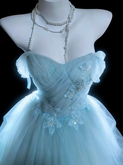 Robes de bal modestes Robe de bal Épaules dénudées Tulle bleu ciel clair avec manches Longue robe de quinceañera N3053