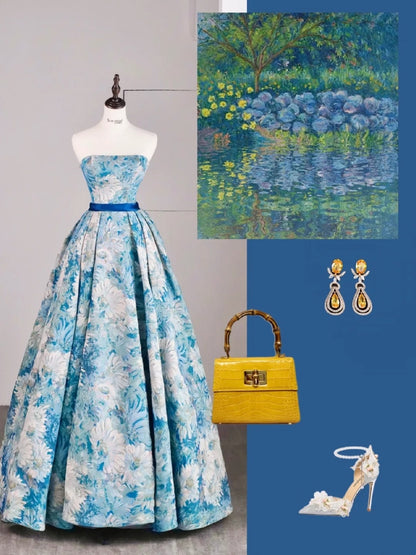 Wunderschönes, trägerloses, langes Ballkleid aus blauem Satin mit Blumenmuster – Inspiration für formelle Anlässe und Abendgarderobe N241