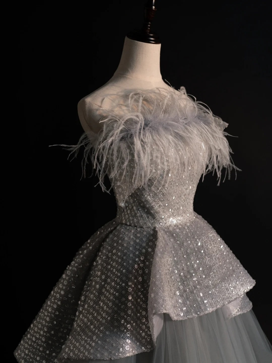 Elegantes, trägerloses, langes Pailletten-Abendkleid aus grauem Tüll für Teenager-Mädchen, formelles Brautjungfernkleid N1069
