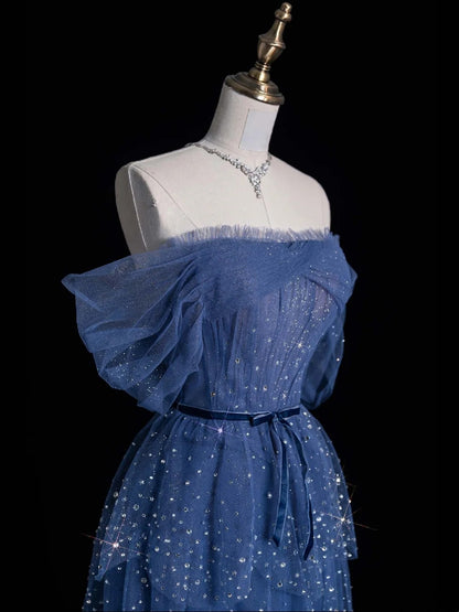 Robe de bal bleu marine en tulle, coupe trapèze, épaules dénudées et manches, inspiration princesse, référence N764