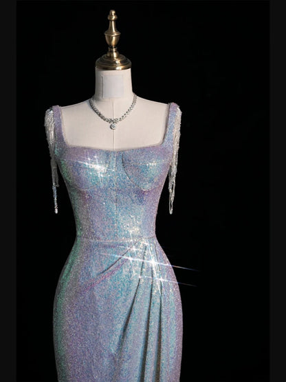 Robe de bal longue argentée à sequins et col carré, style sirène, idéale pour les adolescentes et les jeunes filles. Modèle N1074.