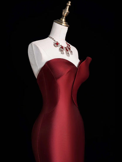 Robe de soirée longue de princesse sirène bordeaux en tulle plissé à volants et satin, décolleté cœur, N745