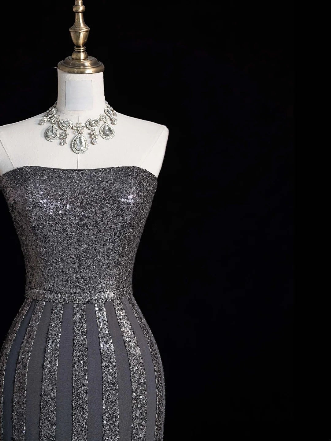 Robe de bal de fin d'année sirène sans bretelles à sequins gris argentés scintillants, robe longue de soirée pour lycéennes N1282
