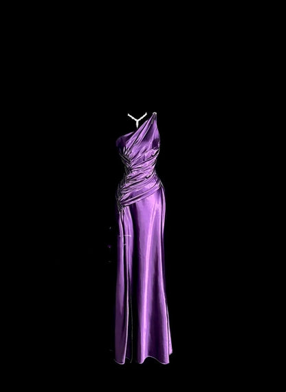 Bescheidene Abschlussballkleider Meerjungfrau One Shoulder Lila Satin mit Rüschen Lange Abendgarderobe N3432