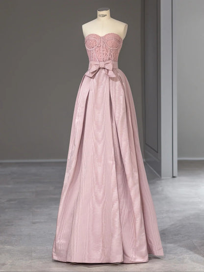 Robes de bal de fin d'année longues en dentelle rose élégantes avec décolleté en cœur et coupe trapèze - Tenues de soirée Inspo RB4003