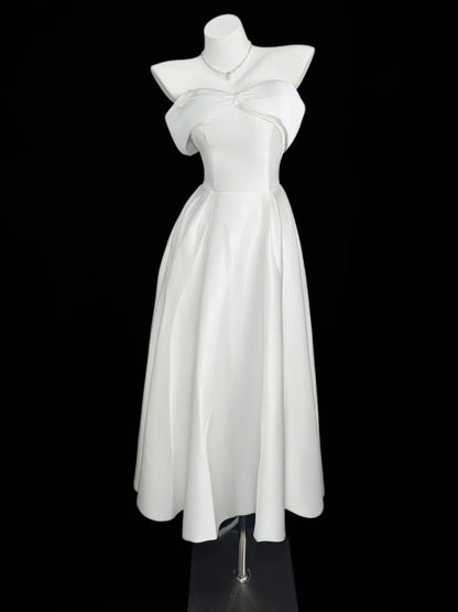 Süßes A-Linien-Kleid schulterfrei, aus weißem Satin, für Sommer, Strand, Frühling, Sommerveranstaltungen, Hochzeitsgäste, RB4357