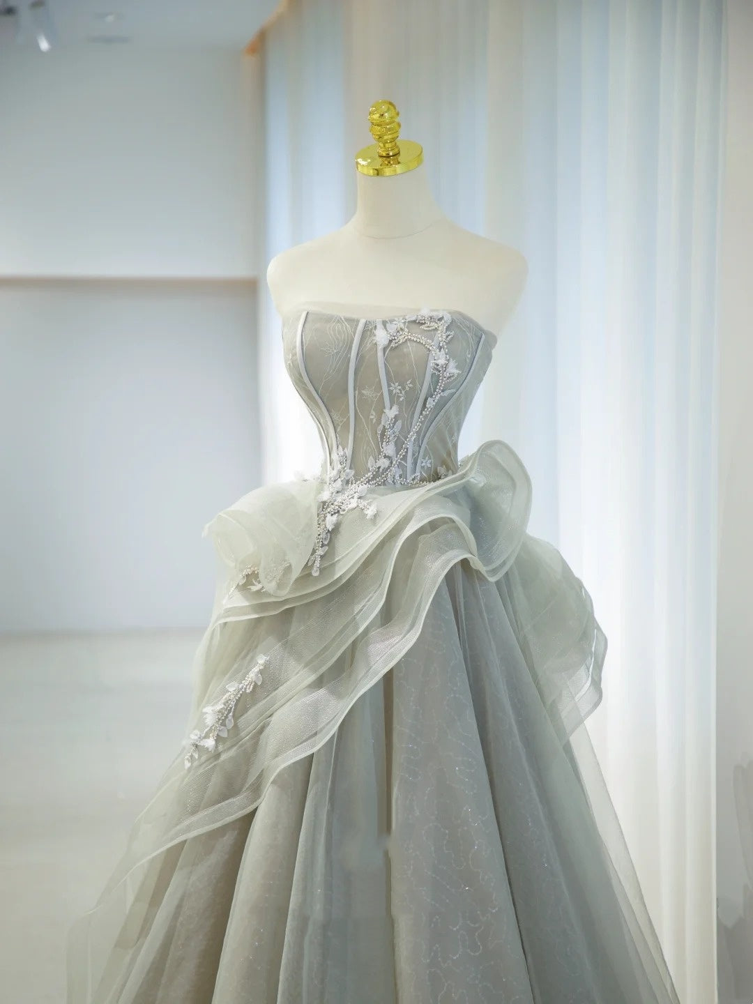 Robe de bal élégante bustier grise avec tulle appliqué longue robe de soirée d'anniversaire bal de promo N2854