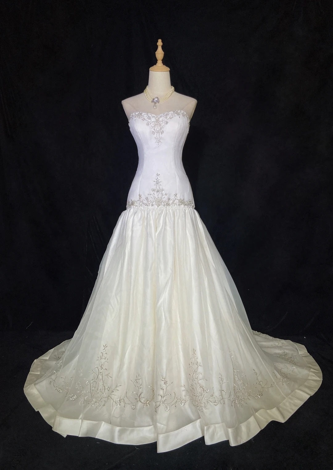 Unique Wedding Dresses Mermaid Sweetheart Boho Appliqued Lace White Long Bridal Gown N3288