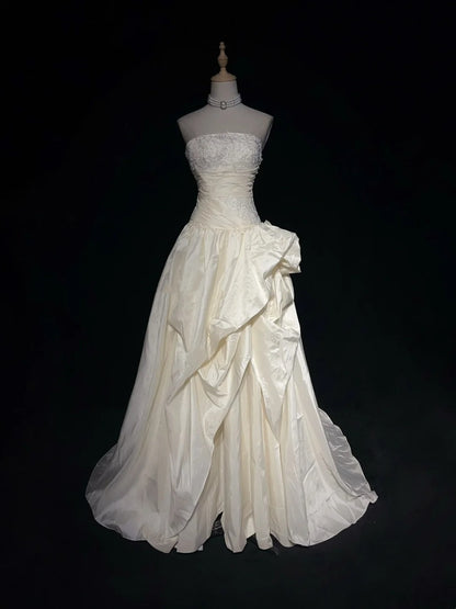 Robes de bal vintage des années 80 Robe de soirée champagne clair sans bretelles avec dentelle Tenues de soirée N3470