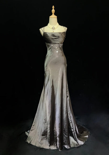 Vintage-Abschlussballkleider Inspiration Meerjungfrauen-Spaghettiträger Grau Satin 90er mit Perlen Abendkleider N3351