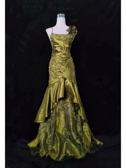 Elegante Vintage-Abschlussballkleider Meerjungfrau Spaghettiträger Olivgrüner Satin mit Spitze Perlen Abend-Maxikleid N3294
