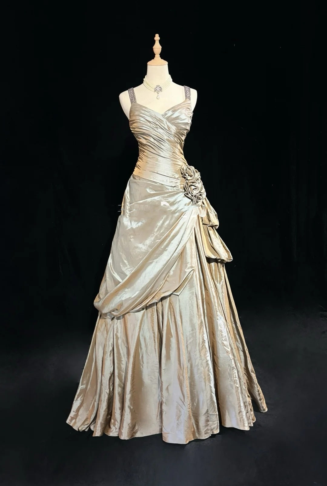 Robes de bal vintage pour le bal des finissants, bustier en cœur avec bretelles, perles champagne, longue robe de soirée N2451
