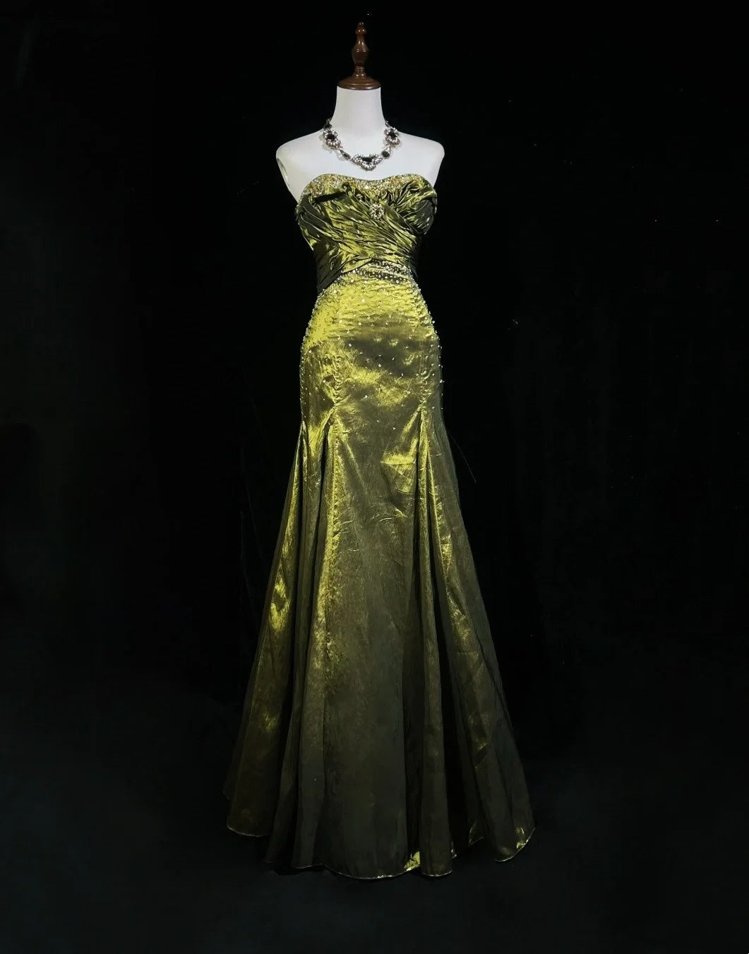 Robes de bal vintage des années 90, sirène, bustier, taffetas vert olive avec perles, longue robe de bal N3026