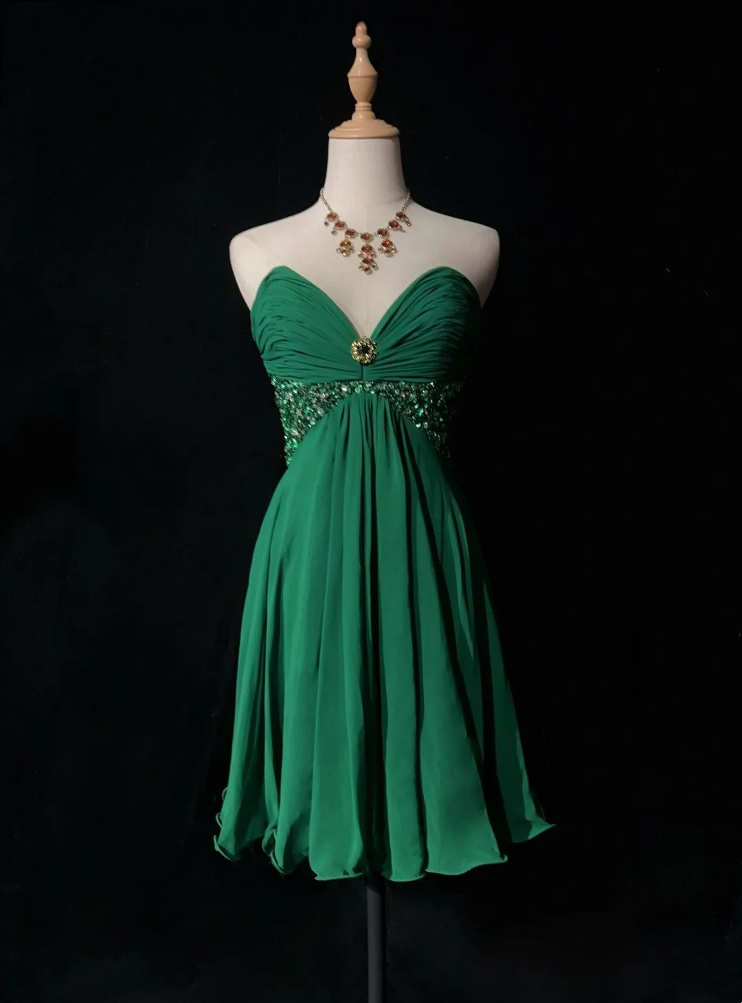 Hübsches A-Linien Sweetheart Chiffon Grünes kurzes Mini-Heimkehrkleid Hoco Ballkleid N2613