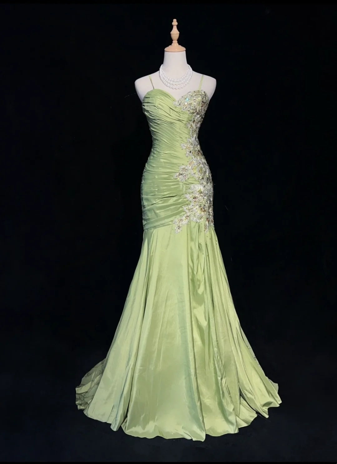 Vintage Abschlussballkleider Meerjungfrau Spaghettiträger Salbeigrün mit Applikationen 80er Jahre Langes Ballkleid N2728