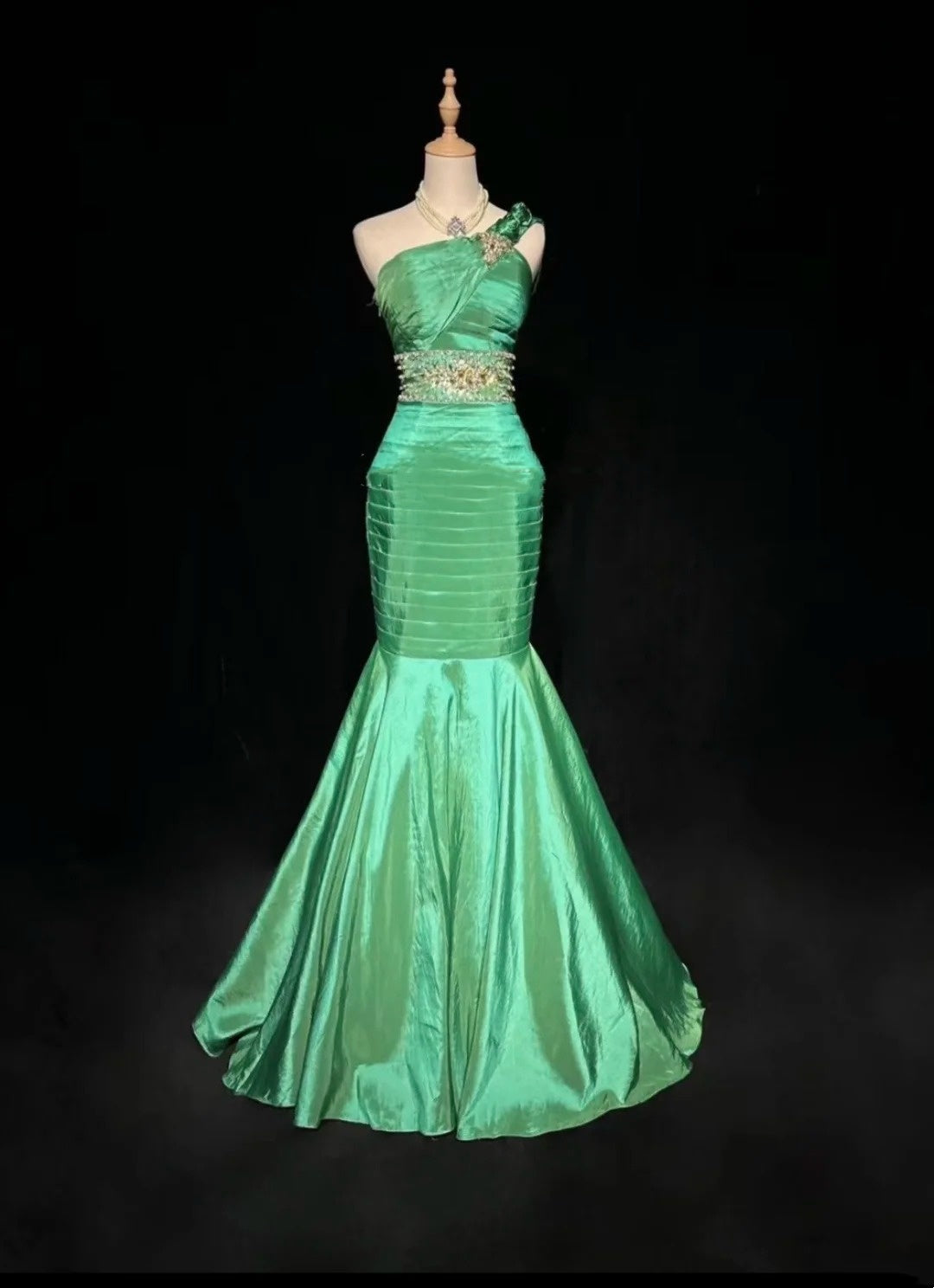 Vintage Prom Dresses Meerjungfrau One Shoulder Grün Plissiert 90er Lange Formelle Abendkleid N2647