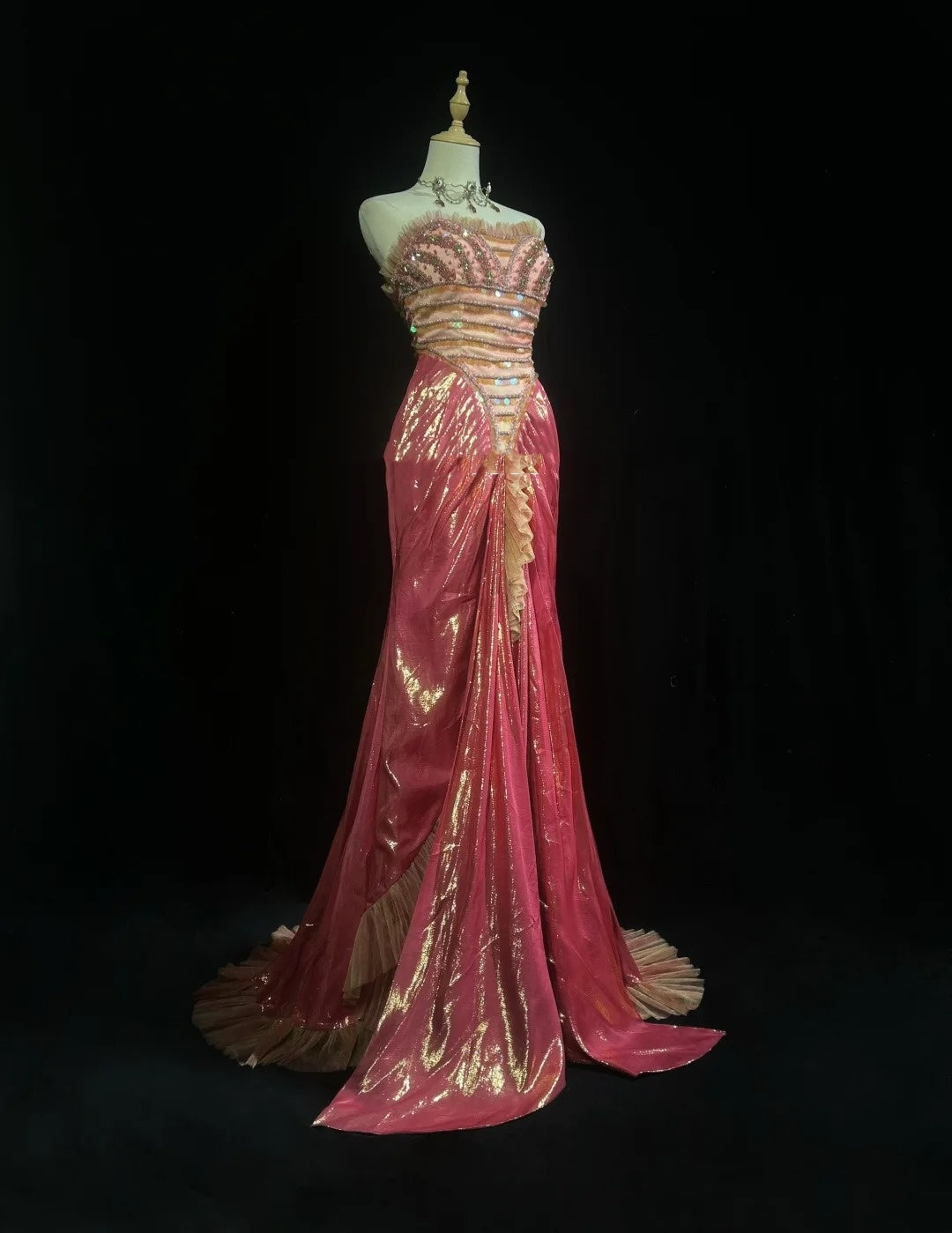 Glamouröses Ballkleid Meerjungfrau Sweetheart Rosa mit Perlen ärmelloses Abendkleid N2871