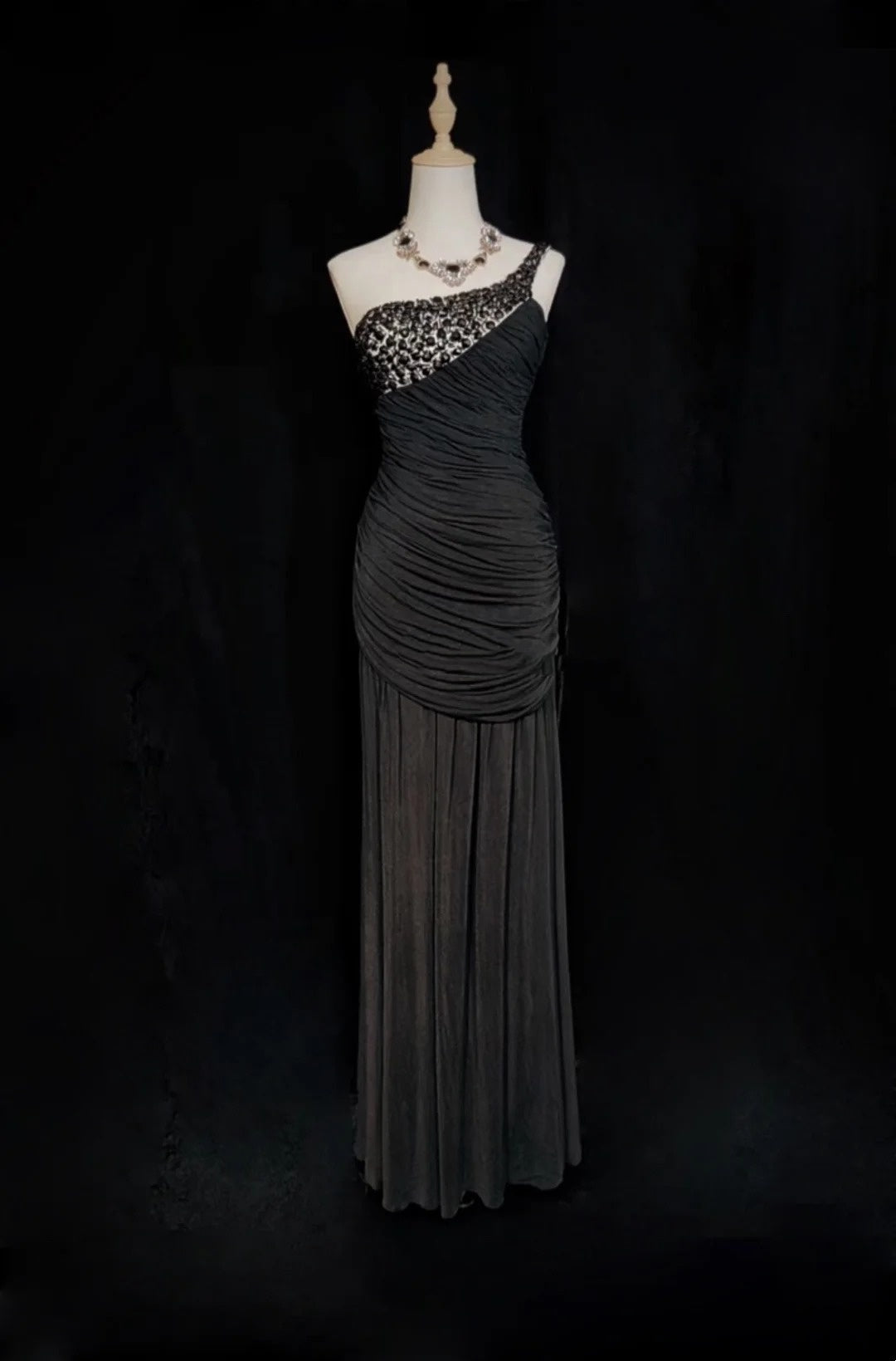Vintage Abschlussballkleider Meerjungfrau One-Shoulder Black Tie Kleid Chiffon 70er Jahre mit Perlen Rückenfrei Langes Abendkleid N2522