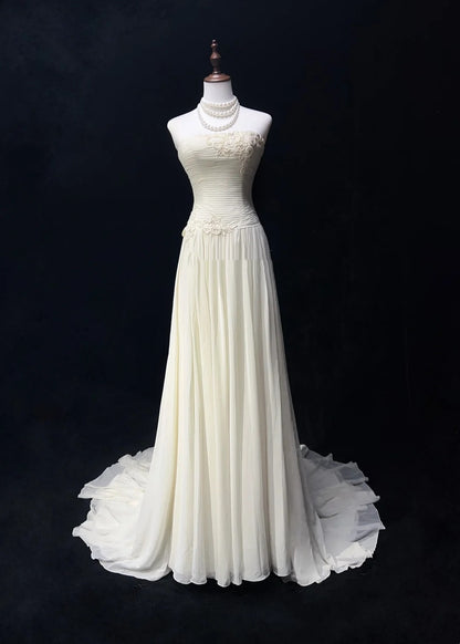 Zeitlose Hochzeitskleider, A-Linie, trägerlos, weißer Chiffon mit applizierter langer Brautrobe N3013