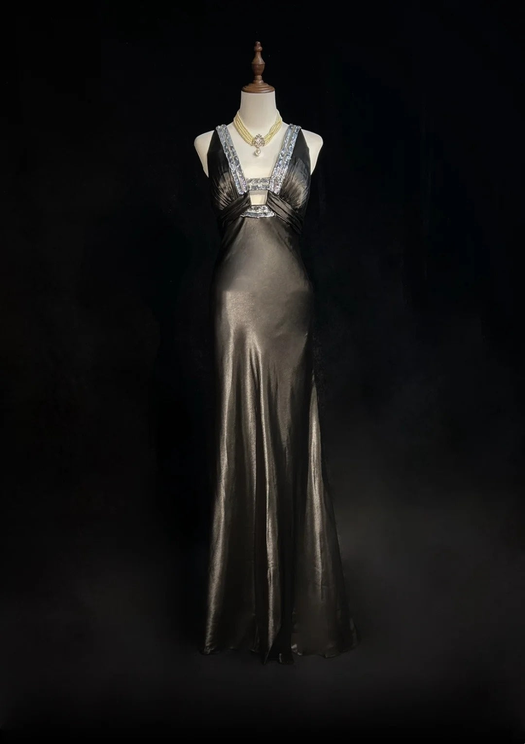 Robes de bal vintage sirène col en V années 90 en satin avec perles longue robe de soirée formelle N2509