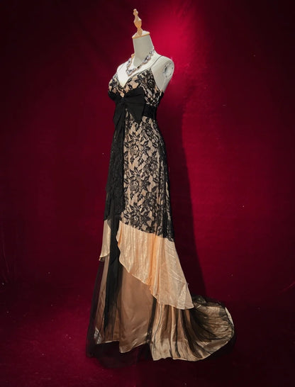 Robes de Bal Simples Coupe Trapèze Bretelles Fines Dentelle Noire Avec Volants Longues Tenues de Soirée N3438