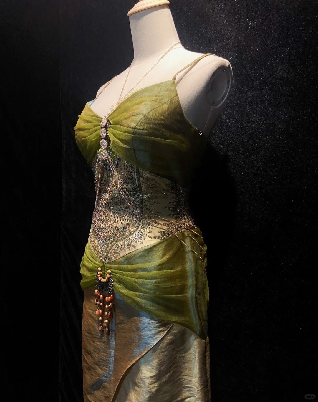 Robes de bal modestes d'inspiration sirène, bretelles spaghetti, mousseline verte avec perles, robes de soirée longues années 80 N3409