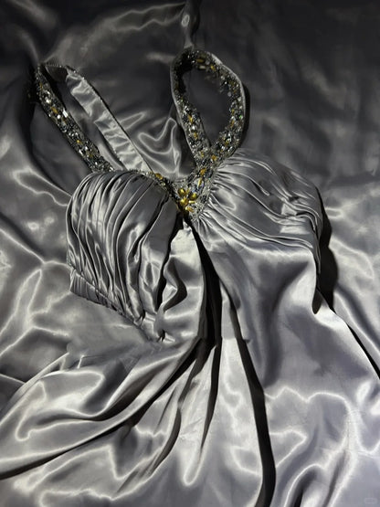 Inspiration für Vintage-Ballkleider A-Linie Neckholder Grau Lang 1990er mit goldener Perlenstickerei Abendkleider N3326